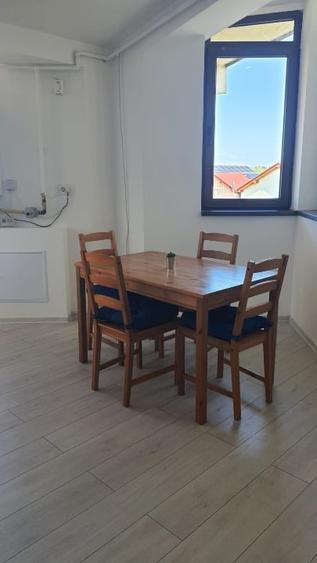 Apartament cu 3 camere decomandat, mobilat în Dobroești