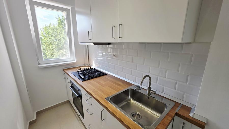 Apartament cu 2 camere decomandat, mobilat în Berceni