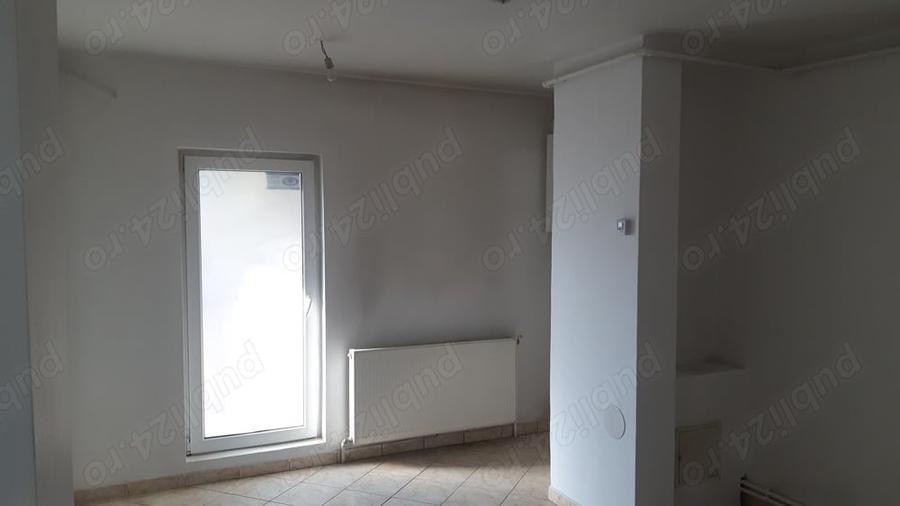 Spațiu comercial, de 60 mp, în Semicentral