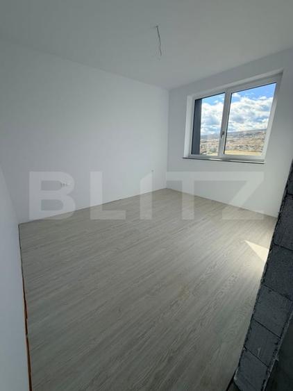 Apartament cu 3 camere semidecomandat în Iris