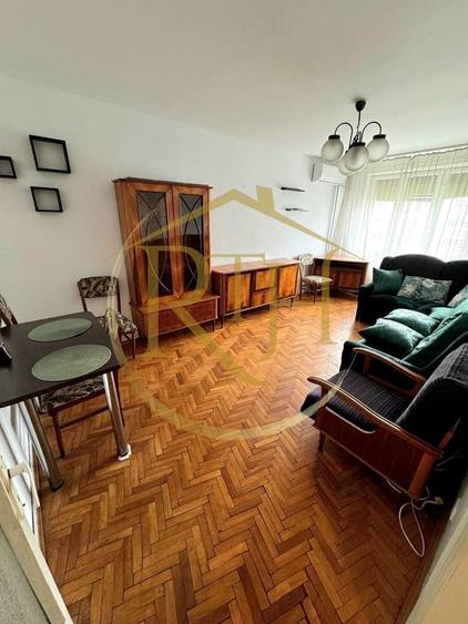 Apartament cu 3 camere decomandat, mobilat în Complex Studențesc