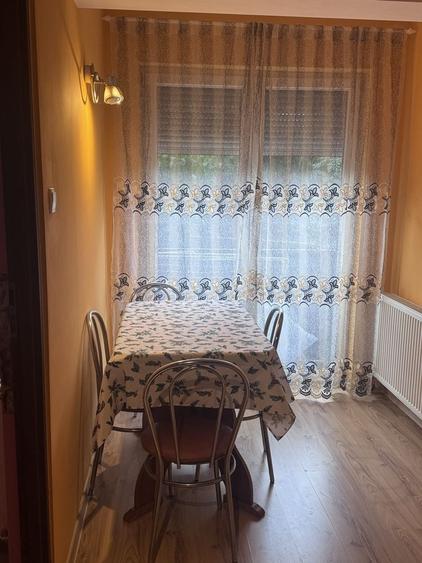 Apartament cu 2 camere decomandat în Craiovei