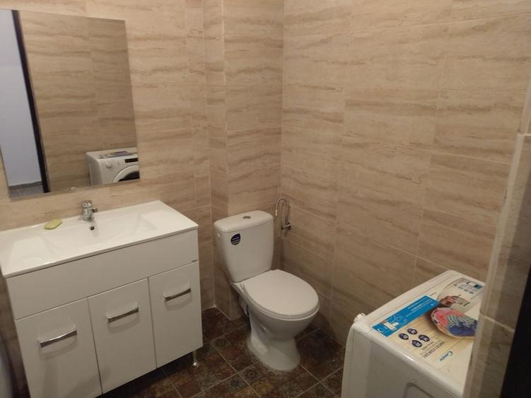 Apartament cu 2 camere decomandat în Virtuții