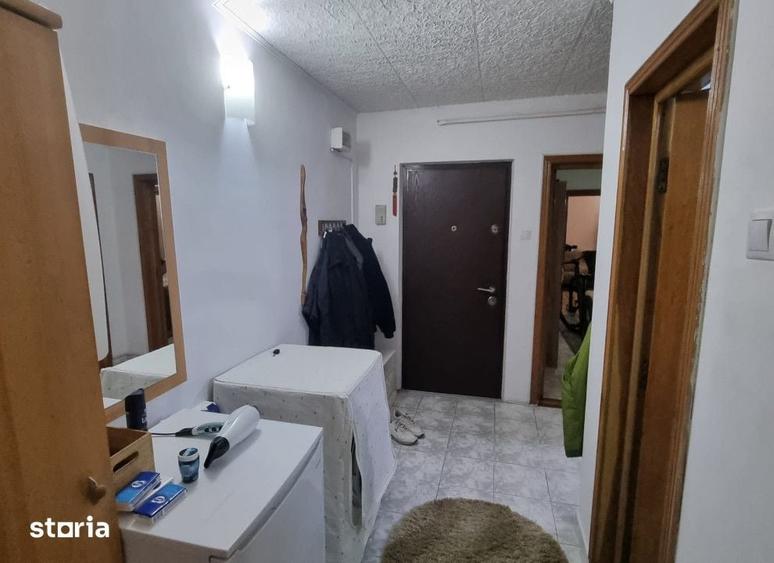 Apartament cu 4 camere în Nicolina