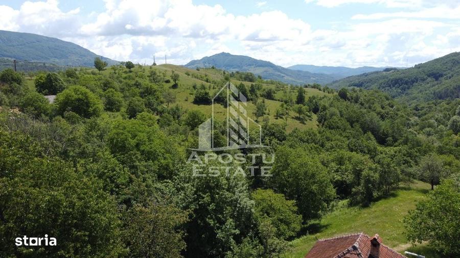 Casă cu 4 camere în Bădăi
