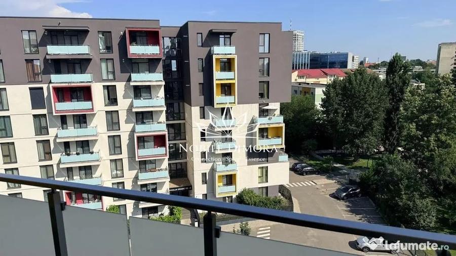 Apartament cu 3 camere semidecomandat în Central