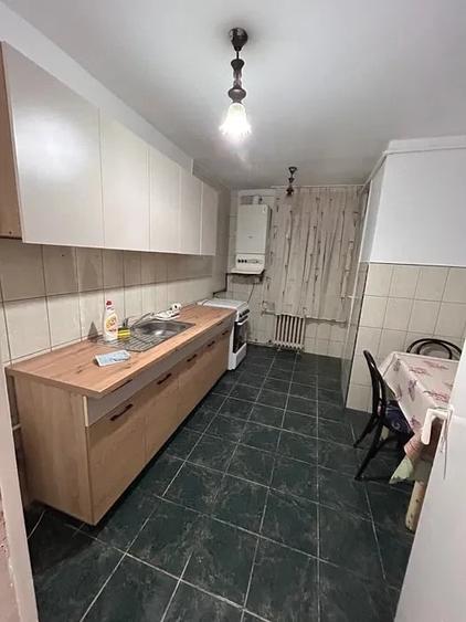Apartament cu 3 camere decomandat în Mărăști