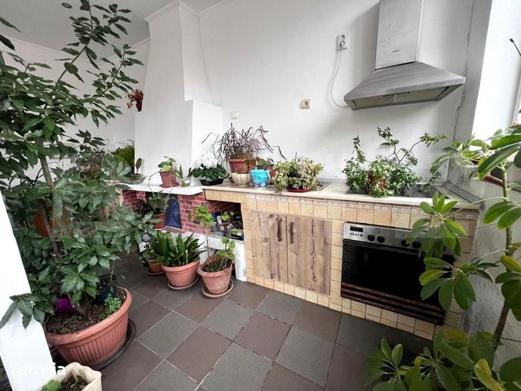Casă cu 4 camere cu Teren 640 Mp în Central