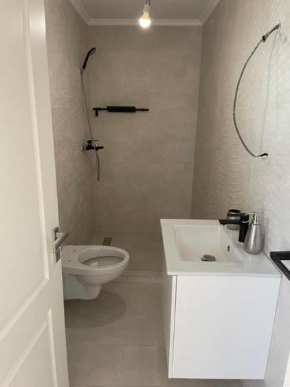 Casă individuală cu 5 camere cu Canalizare în Nord