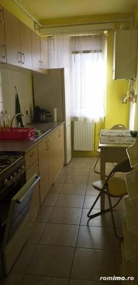 Garsonieră decomandată în 1 Mai