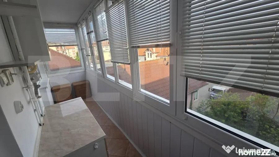 Apartament cu 2 camere decomandat în Industrială