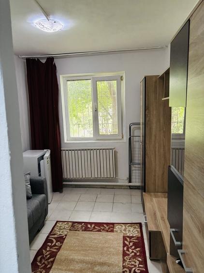 Garsonieră decomandată în Complex Studențesc