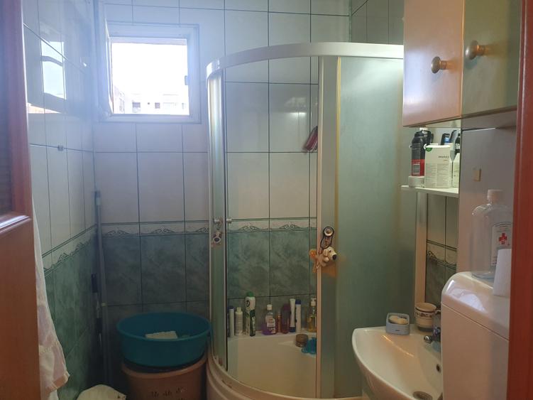 Apartament cu 2 camere semidecomandat în Drumul Taberei