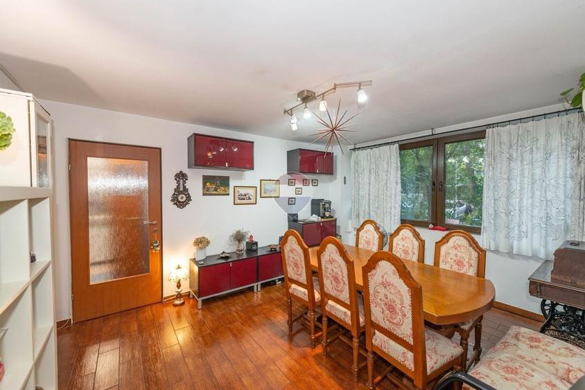 Apartament cu 3 camere semidecomandat, mobilat în Titan