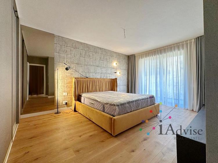 Apartament cu 4 camere decomandat, mobilat în Drumul Poienii