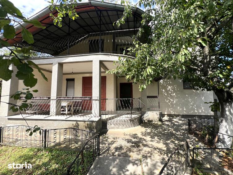 Casă cu 4 camere cu Teren 806 Mp în Viile Satu Mare