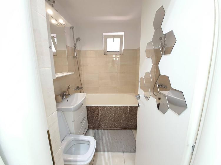 Apartament cu 2 camere decomandat în Ultracentral