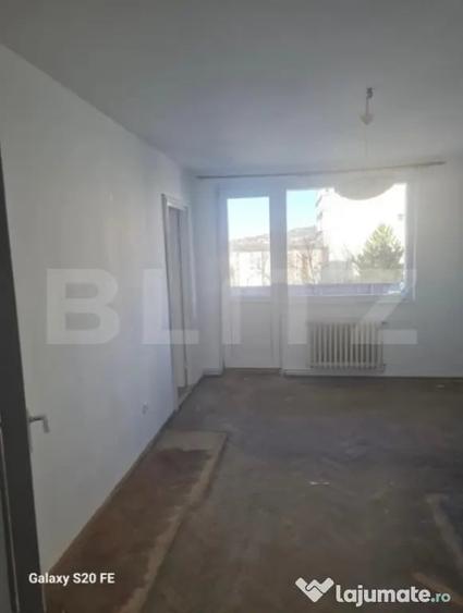 Apartament cu 2 camere decomandat în Dâmbu Pietros