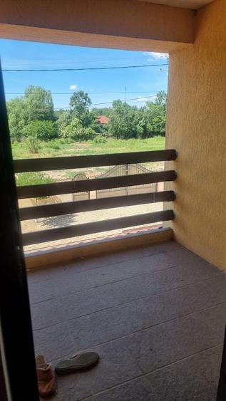 Casă cu 4 camere în Braniștea