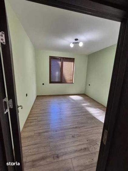 Apartament cu 3 camere în Traian