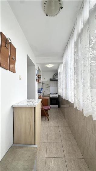 Apartament cu 2 camere semidecomandat, mobilat în Tomis Nord