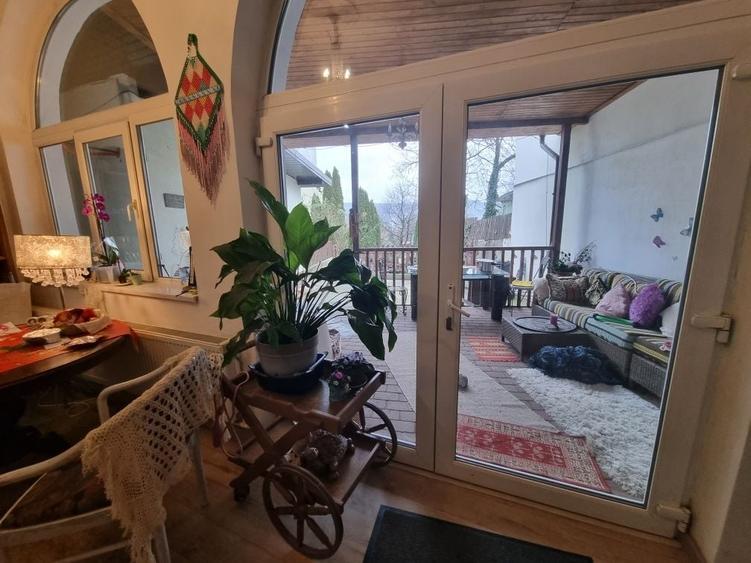 Casă cu 4 camere cu Teren 1000 Mp în Gruia