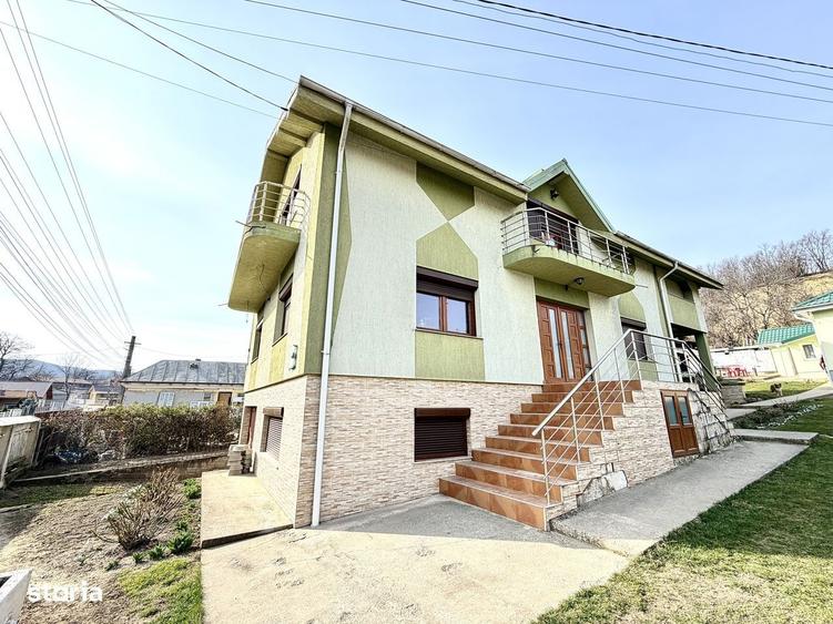 Casă cu 4 camere cu Teren 700 Mp în Sascut