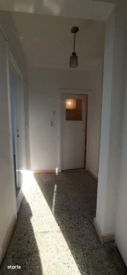 Apartament cu 2 camere nedecomandat în Ghiroda