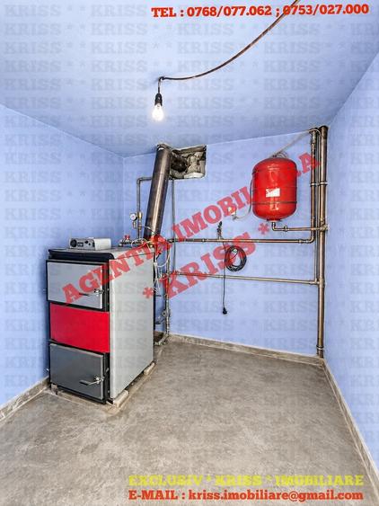 Casă cu 6 camere cu Teren 4000 Mp în Central