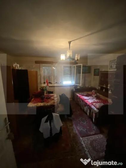 Casă cu 3 camere cu Teren 2100 Mp în Central