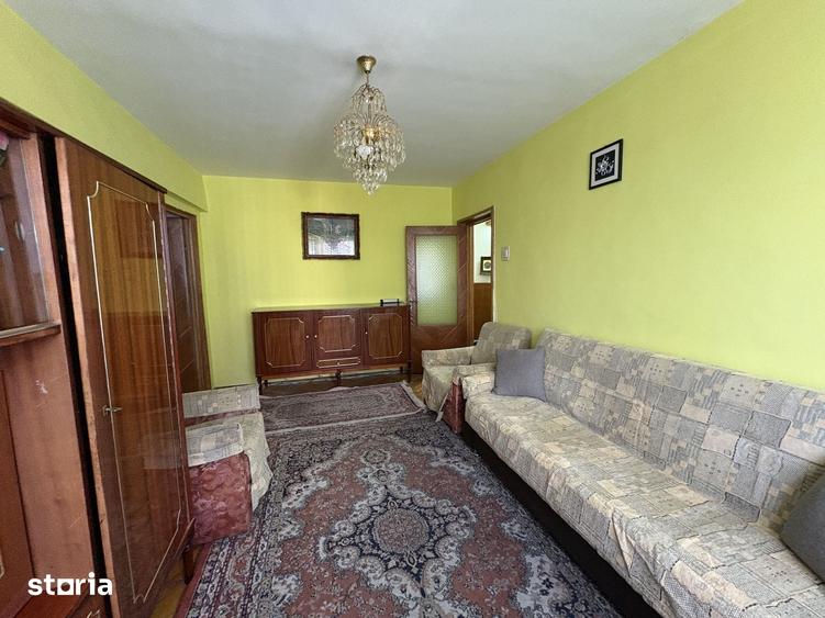 Apartament cu 3 camere în Iosia