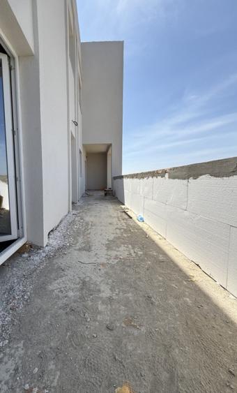 Apartament cu 3 camere decomandat în Urseni