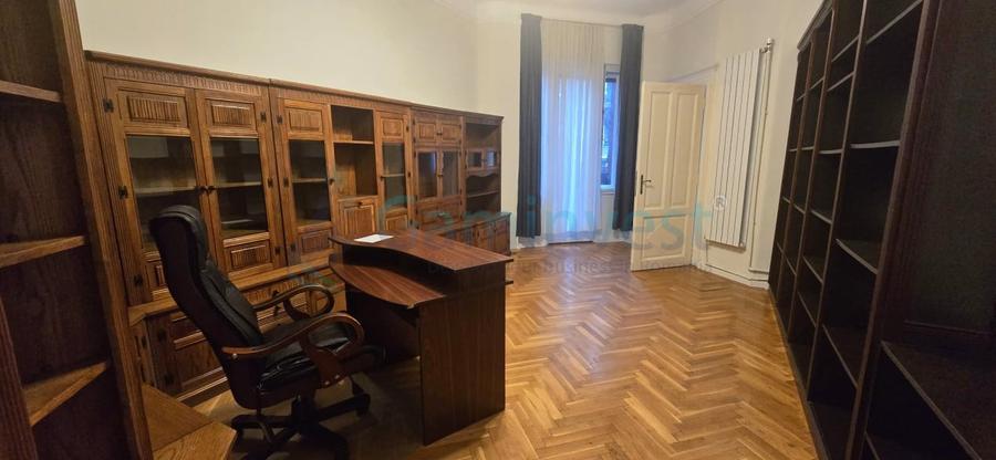 Apartament cu 4 camere decomandat în Ultracentral