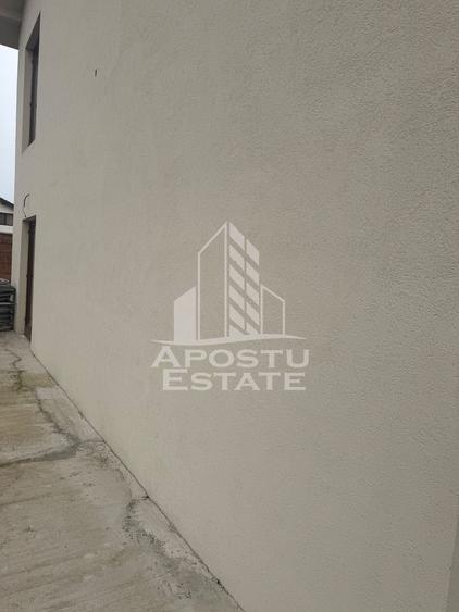 Duplex cu 4 camere cu Canalizare în Bazoșu Nou