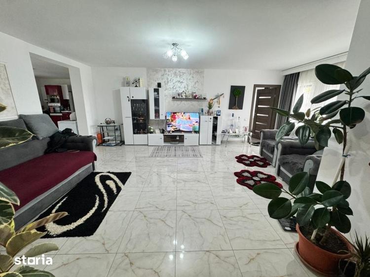Casă cu 4 camere cu Teren 720 Mp în Central