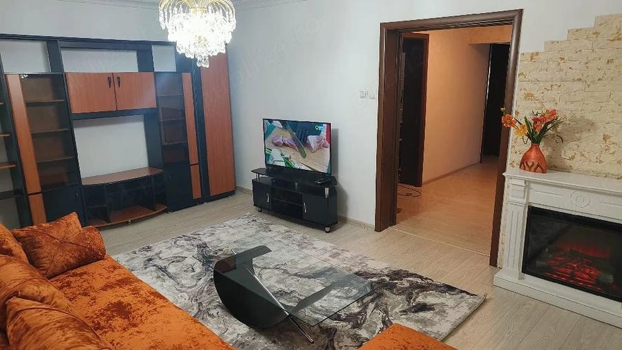 Apartament cu 3 camere decomandat în Bistrița Lac