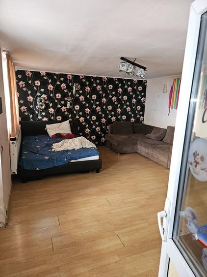 Casă cu 3 camere în Central