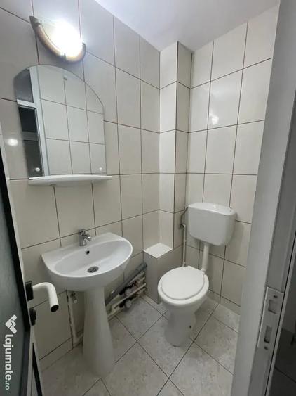 Apartament cu 3 camere decomandat în Tăbăcărie