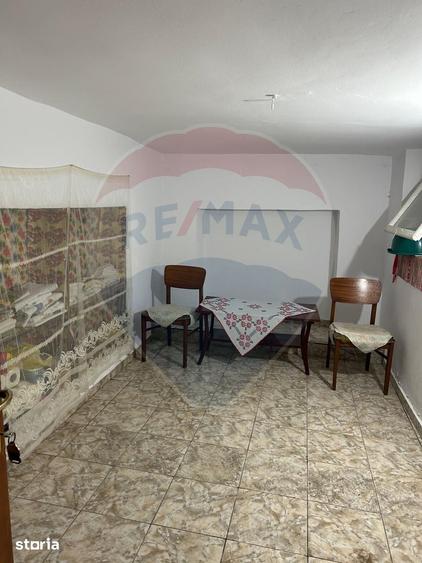 Casă cu Teren 154 Mp în Central