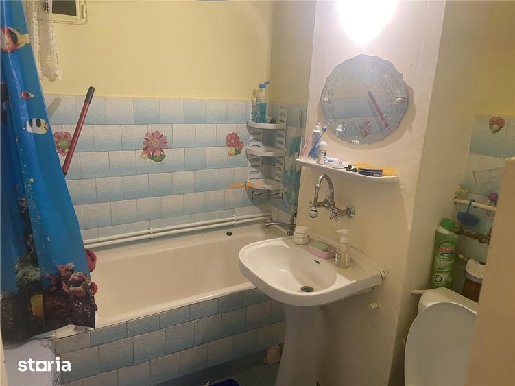 Apartament cu 2 camere decomandat în Gară