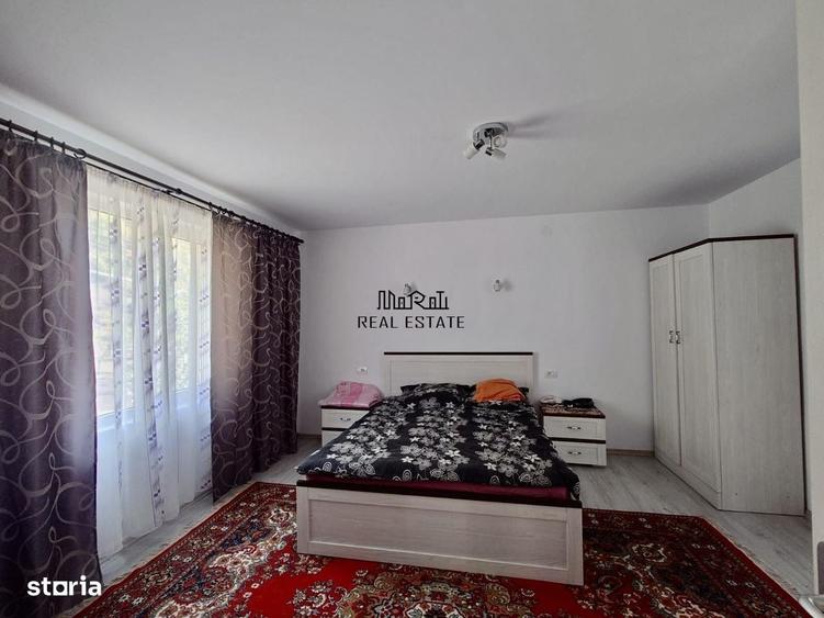 Casă cu 4 camere decomandat în Blăjeni