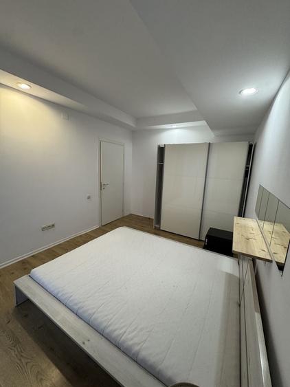 Apartament cu 2 camere decomandat în Tunari