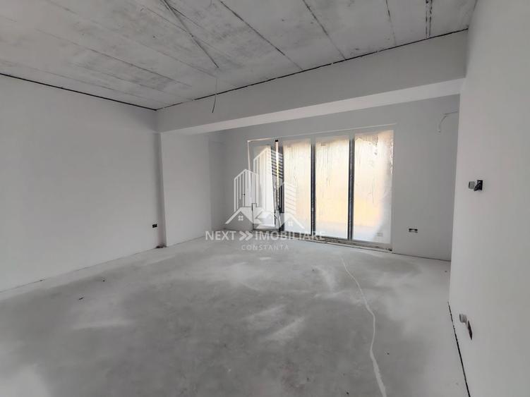 Apartament cu 2 camere decomandat în Universitate