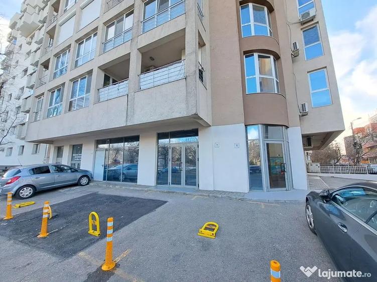 Spațiu comercial, de 143 mp, în Vitan