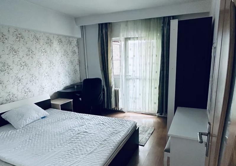 Apartament cu 3 camere decomandat, mobilat în Independenței