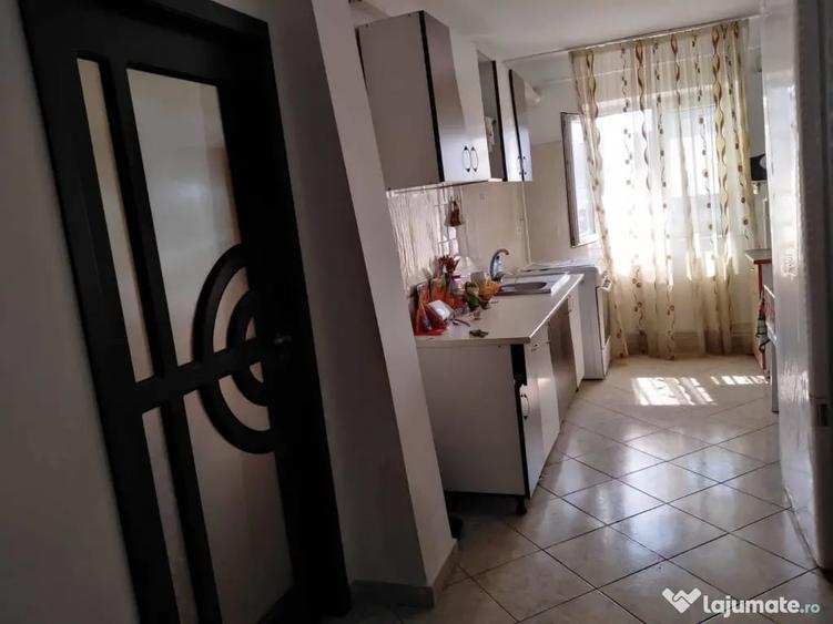 Apartament cu doua camere in zona Liceului Economic - 5