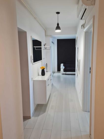 Apartament cu 3 camere decomandat în Chiajna