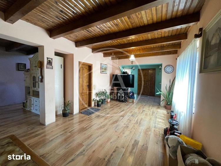 Casă cu 5 camere cu Teren 1068 Mp în Oșorhei