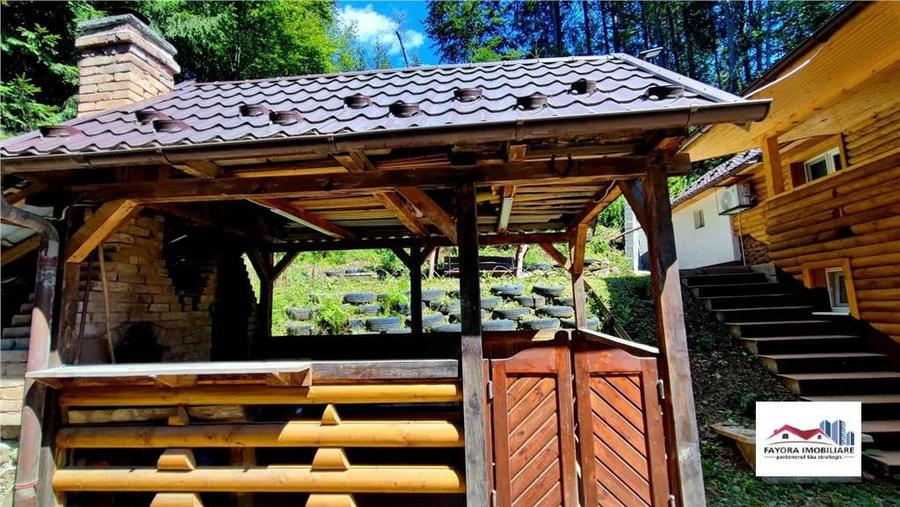 Casă cu 5 camere cu Teren 500 Mp în Lunca