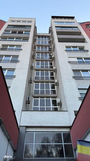 Apartament cu 3 camere în Nufărul